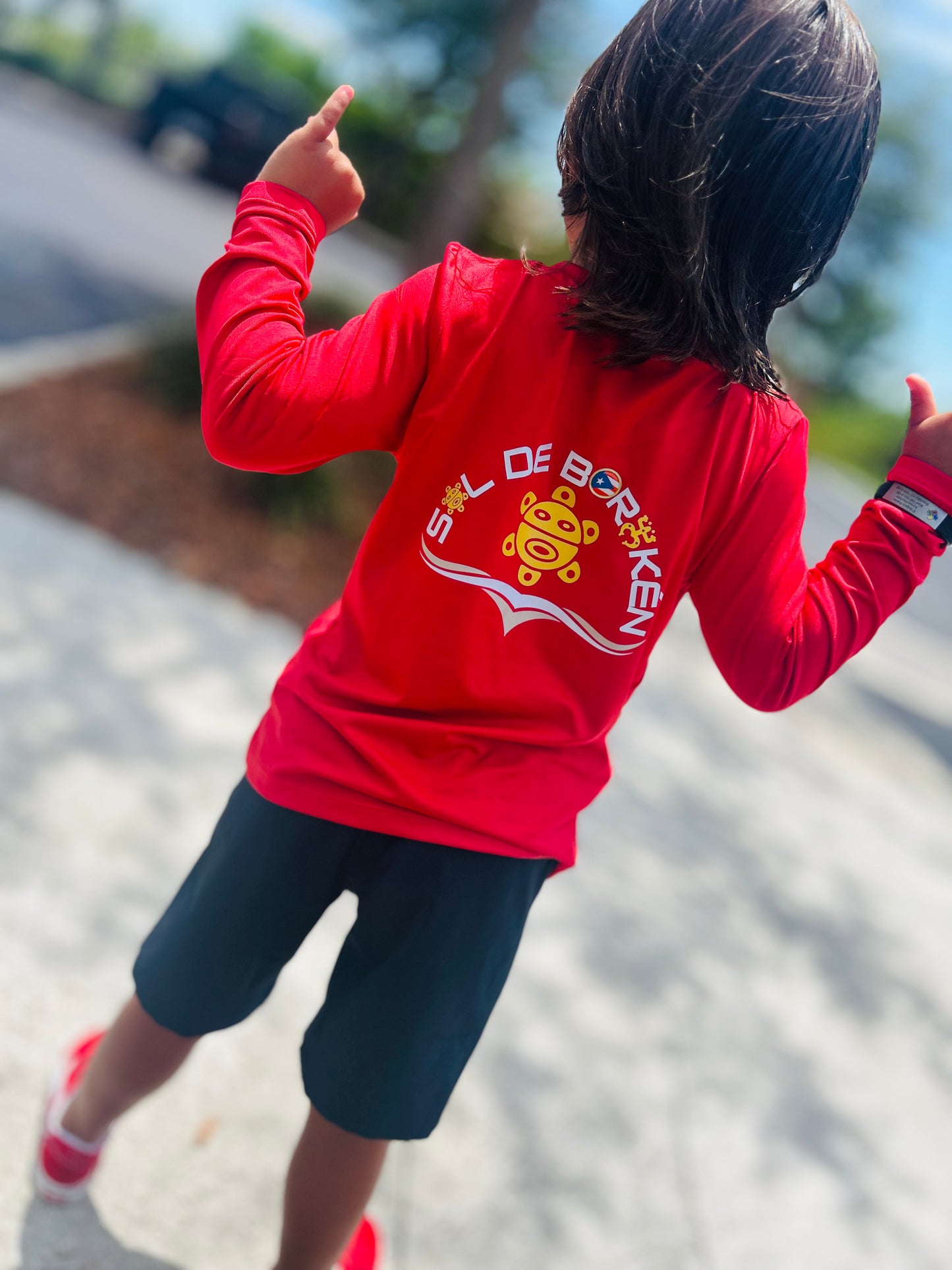 Kids UPF 50+ Sensory-Friendly Sun Shirt – Sol de Borikén | Barnshine